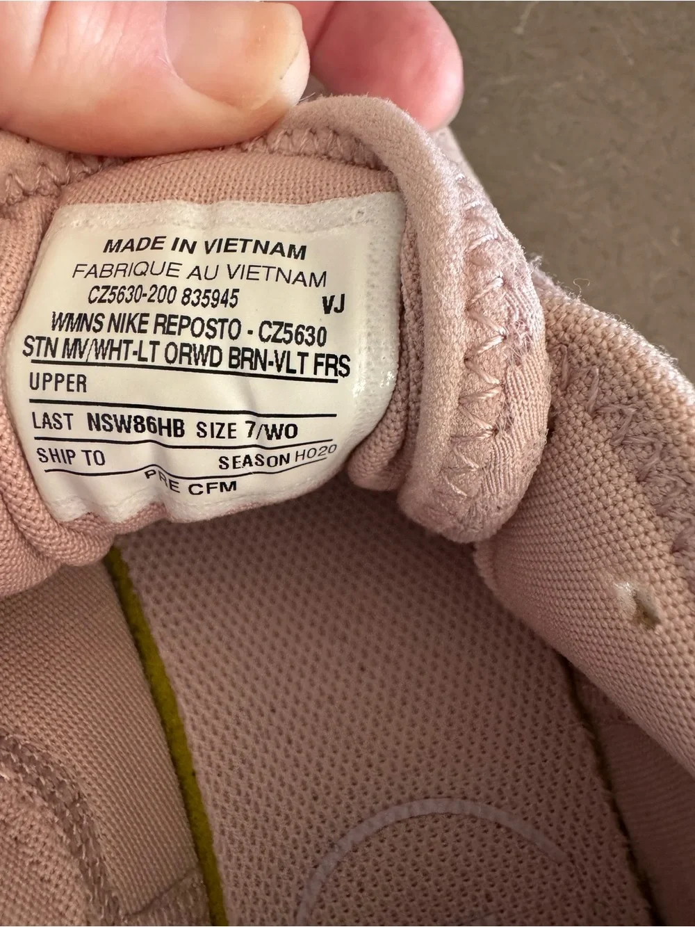 Nike Women’s Light Pink Athletic Running Sneakers